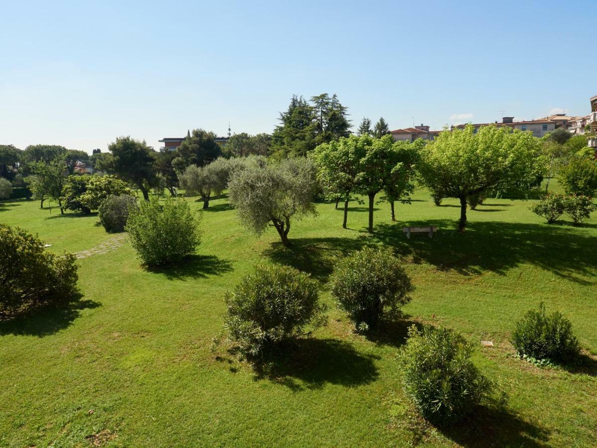Appartamento Anna Desenzano del Garda Exterior photo