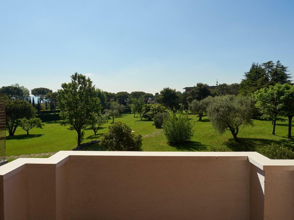 Appartamento Anna Desenzano del Garda Exterior photo